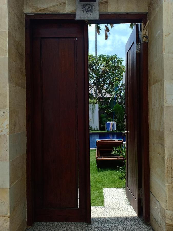 Anik Homestay Canggu Exterior foto
